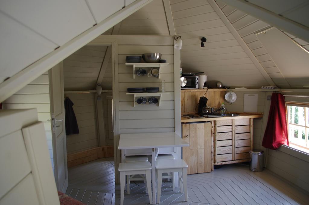 Les Roulottes Et Cabanes Du Livradois Cunlhat Habitación foto